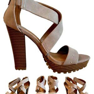 Report Women's Cream and Brown Strappy Heels